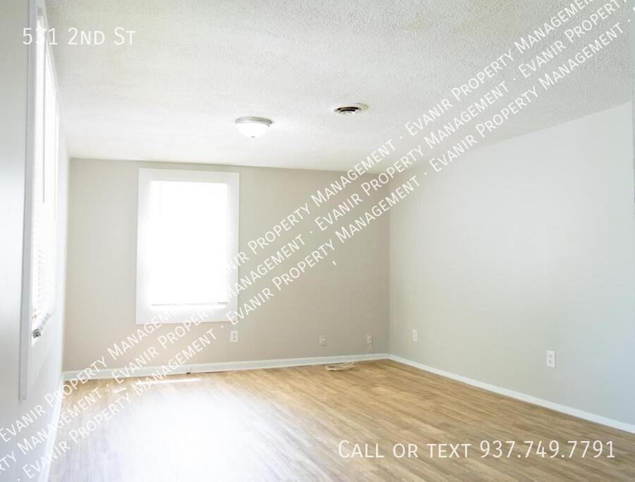 531 2nd St - Photo 3 of 24