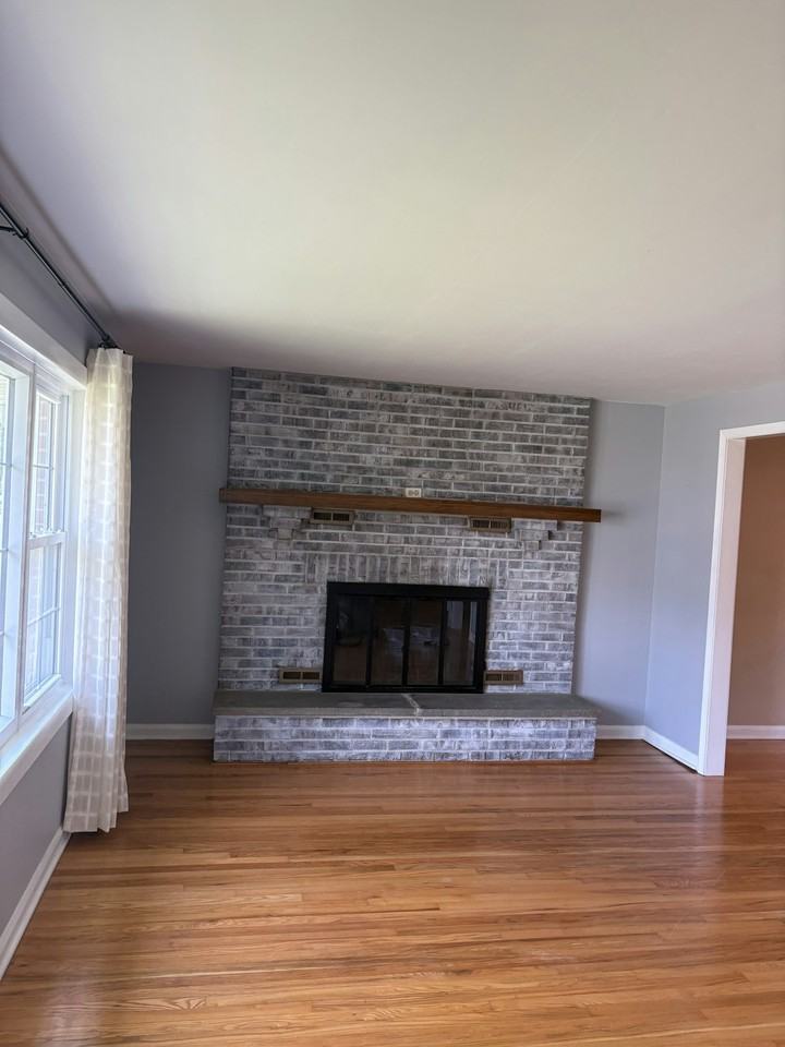 1921 Floral Dr - Photo 2 of 18