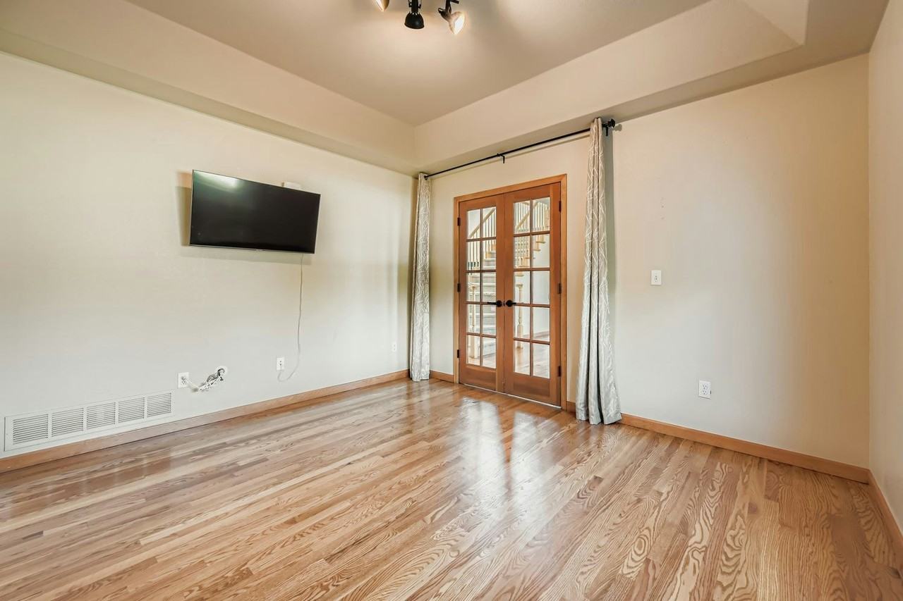 1116 Fletcher Drive - Photo 3 of 28