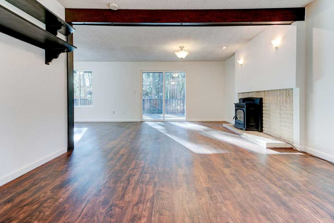 4830 SW Dawn St - Photo 4 of 47