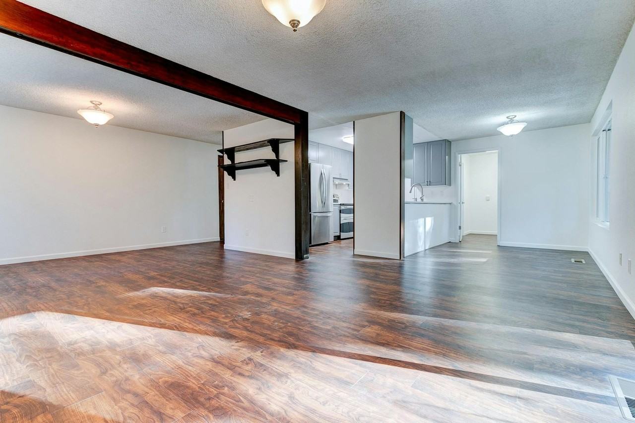 4830 SW Dawn St - Photo 5 of 47