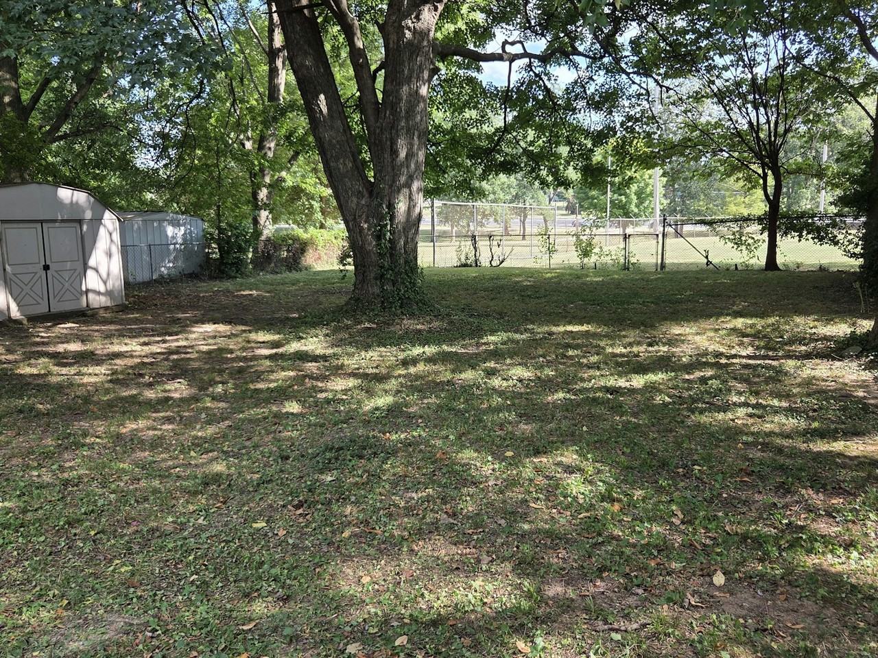 506 West Catalpa Street - Photo 3 of 14