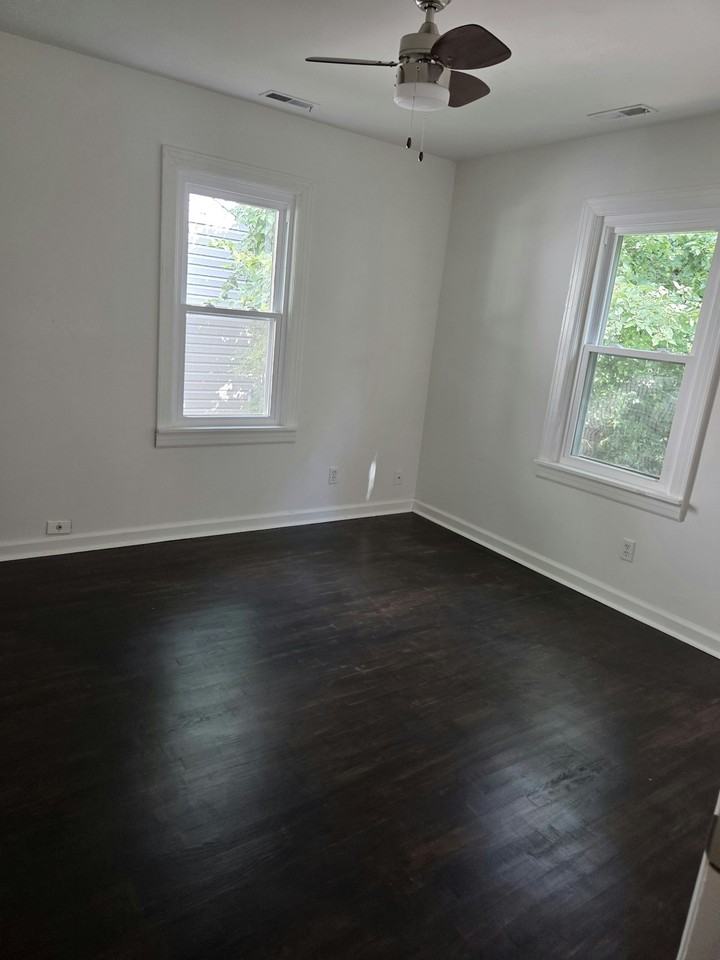 506 West Catalpa Street - Photo 5 of 14