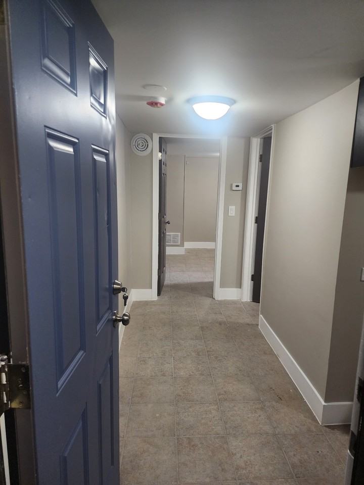 3353 W Warren Blvd - Photo 5 of 12