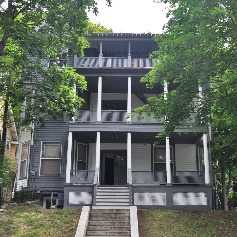 109 Dewitt Place - Photo 7 of 37