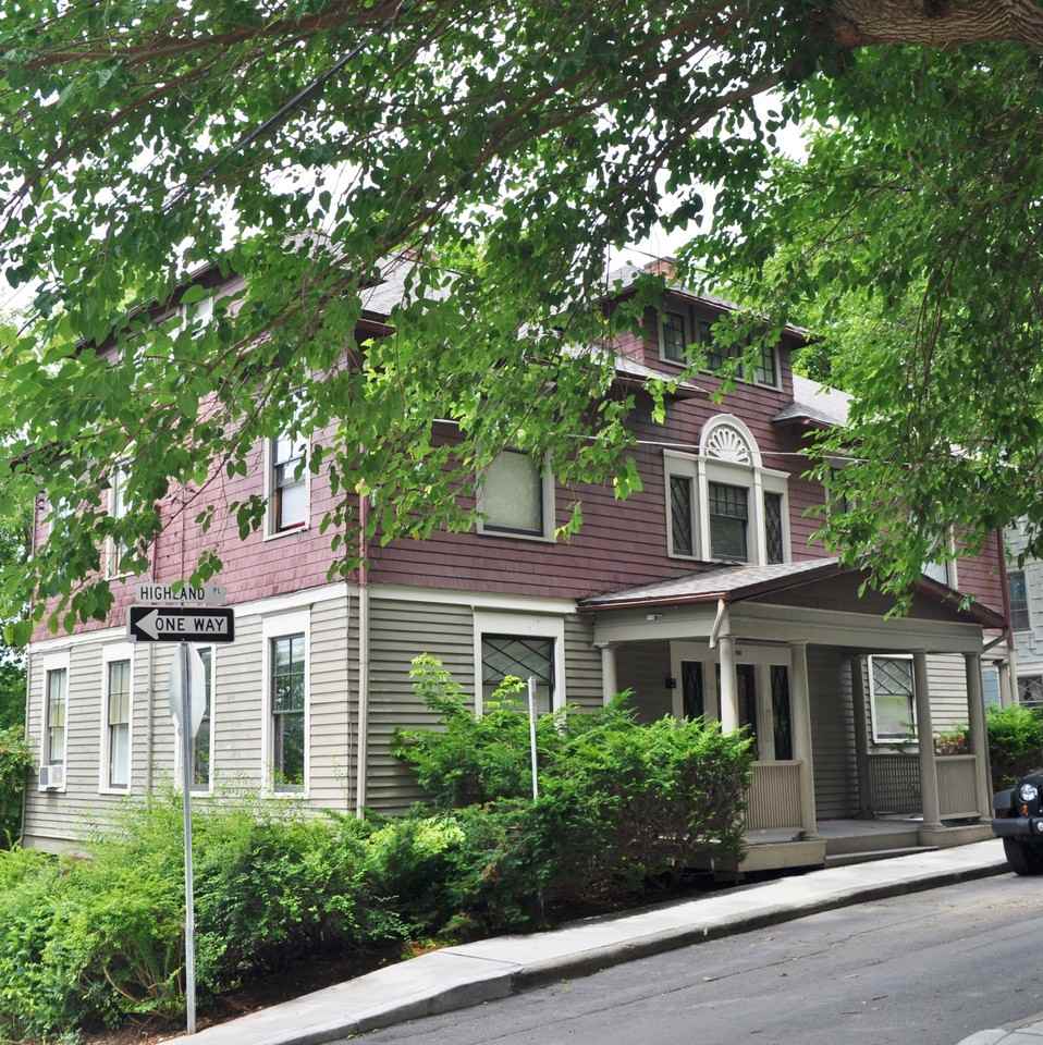 102 Highland Place - Photo 4 of 50