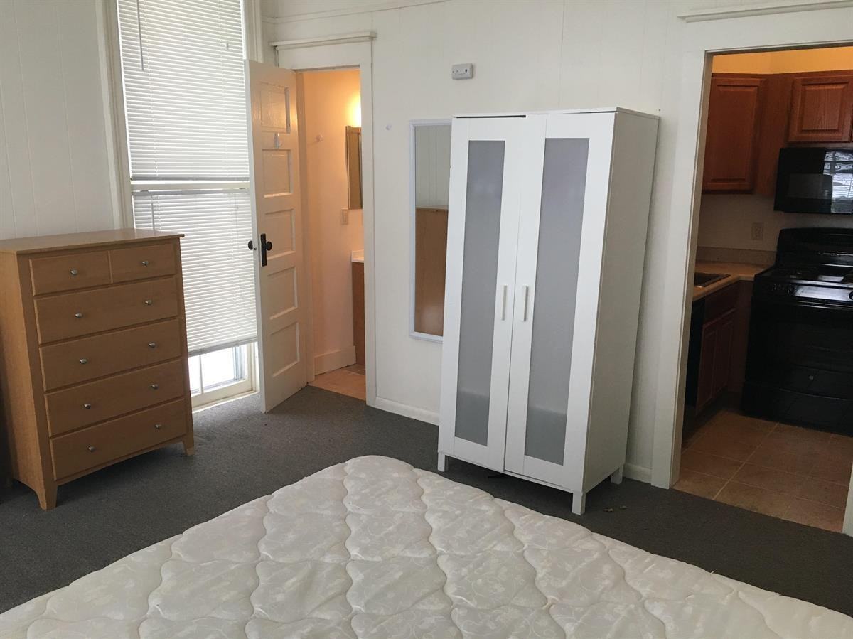 105 Dewitt Place - Photo 2 of 50