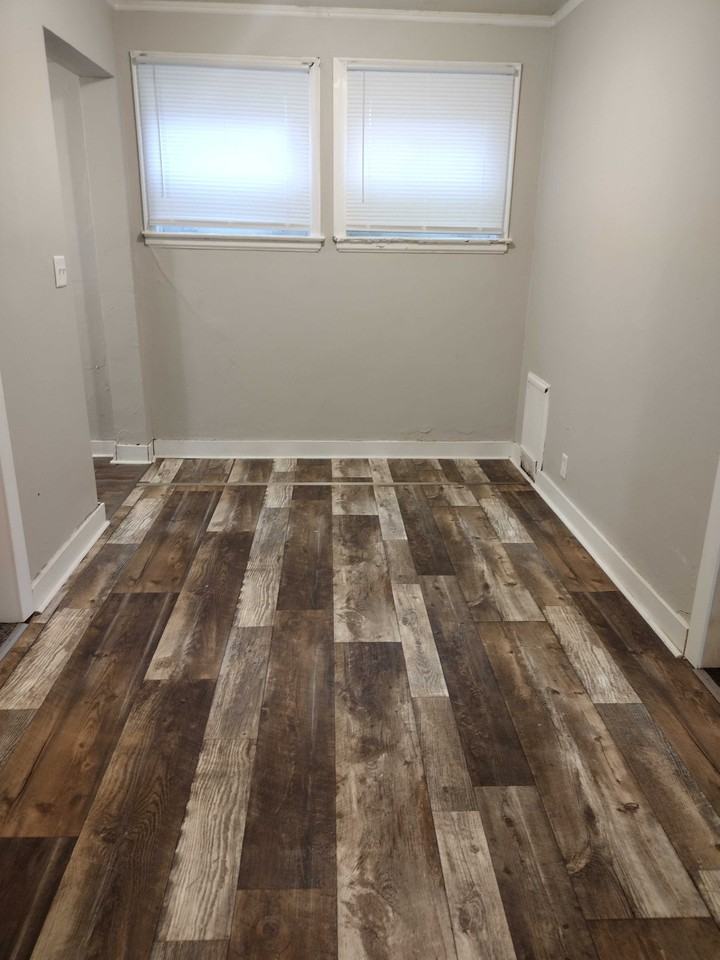 211 West 14th Street - Photo 2 of 10