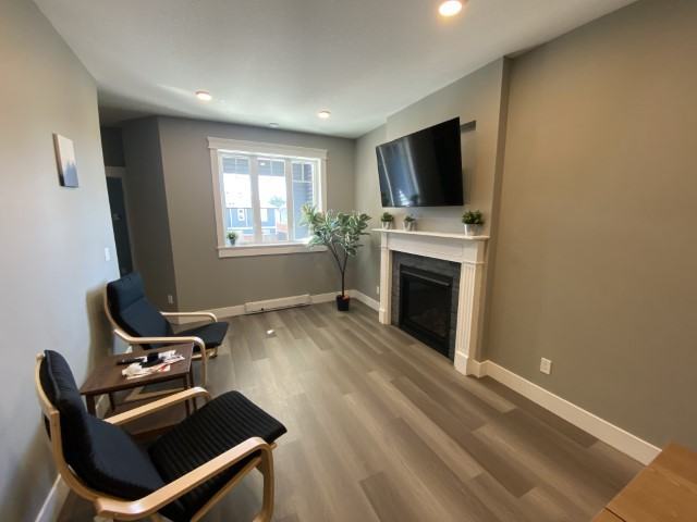 616 Lambert Ave #1 - Photo 5 of 21