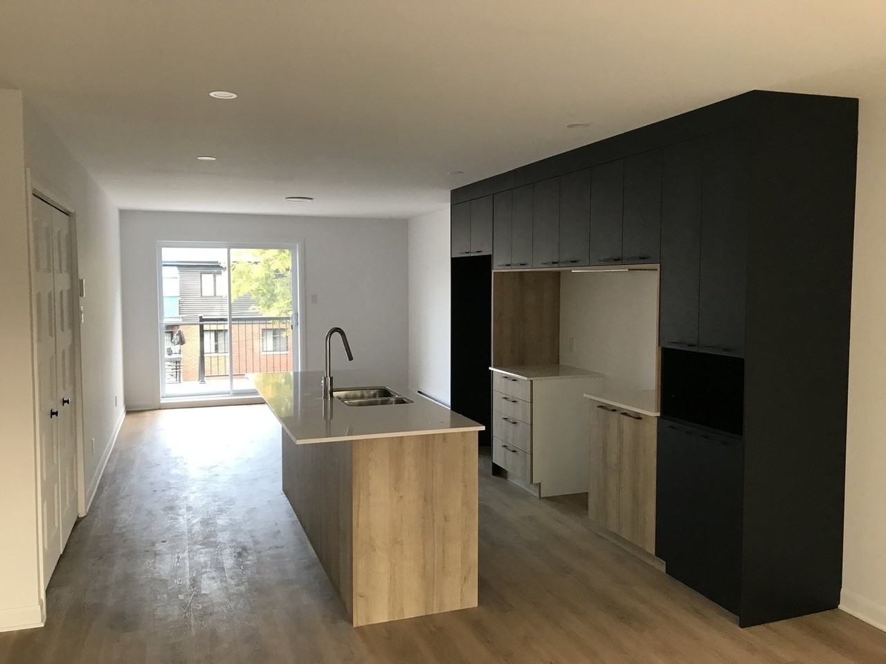 1505 Rue De Gaulle - Photo 3 of 15