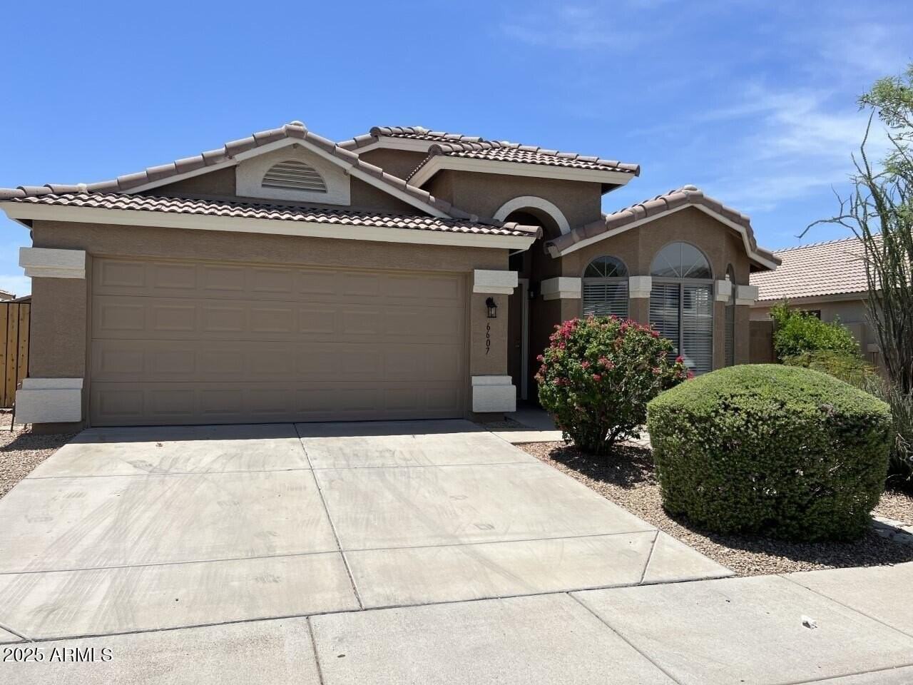 6607 W Prickly Pear Trl