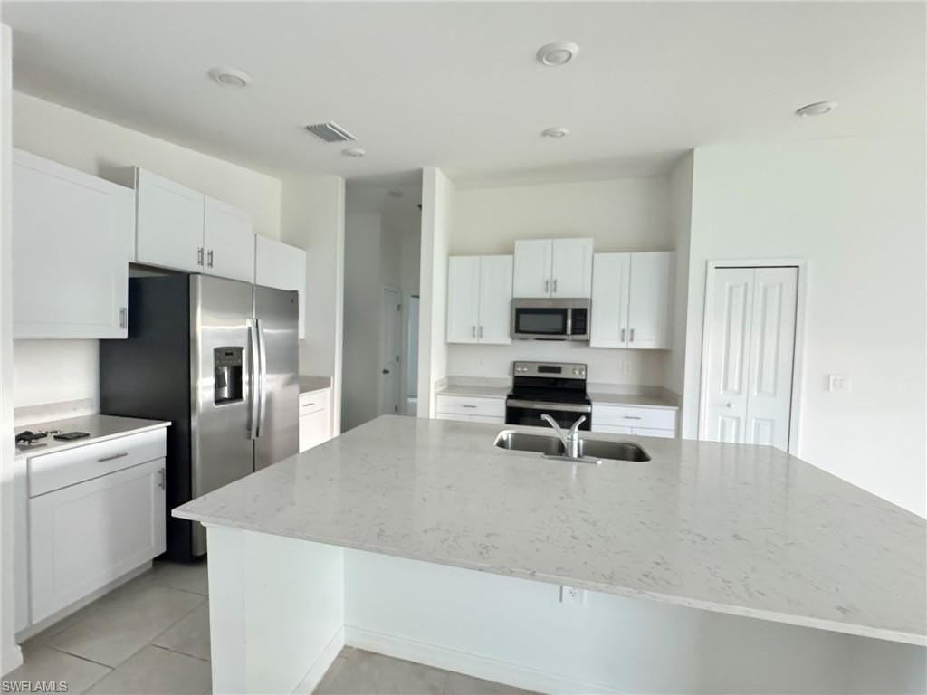 12200 Dakota Ridge Place - Photo 2 of 18