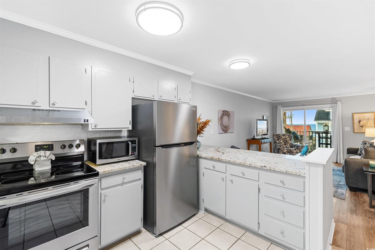 5709 N Ocean Blvd - Photo 7 of 27