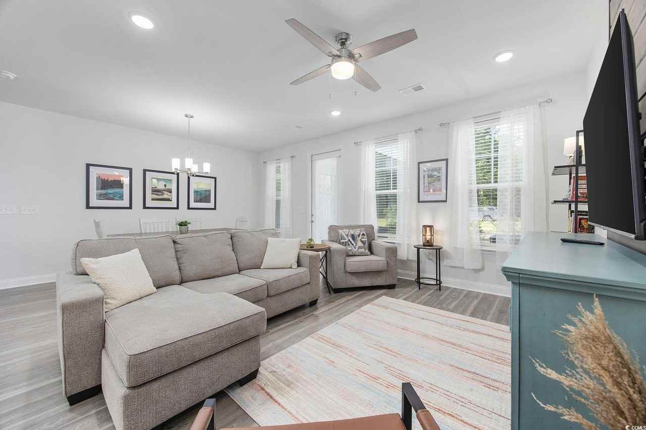 5130 Double Eagle Way - Photo 6 of 39