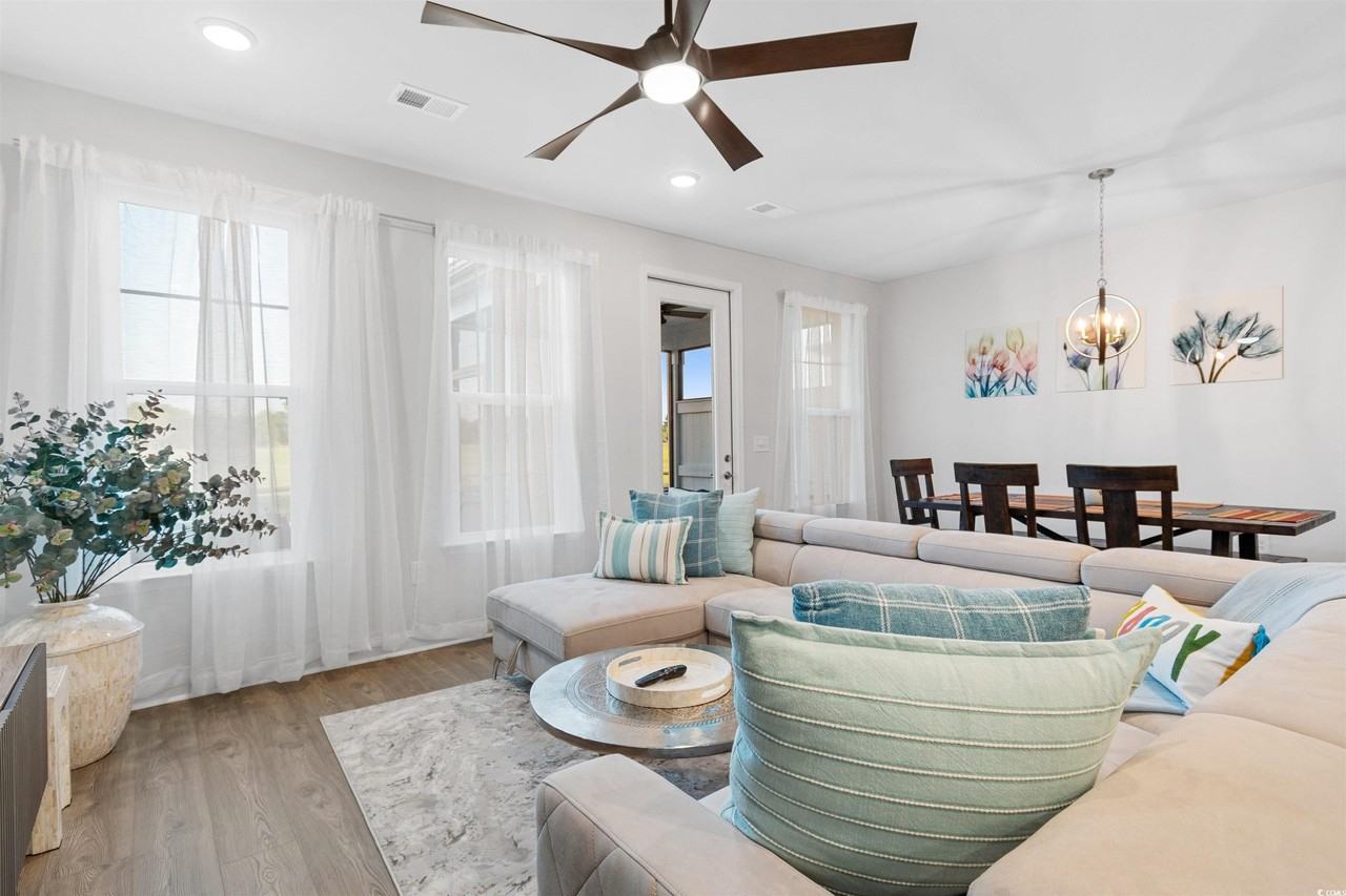 5117 Double Eagle Way - Photo 3 of 20