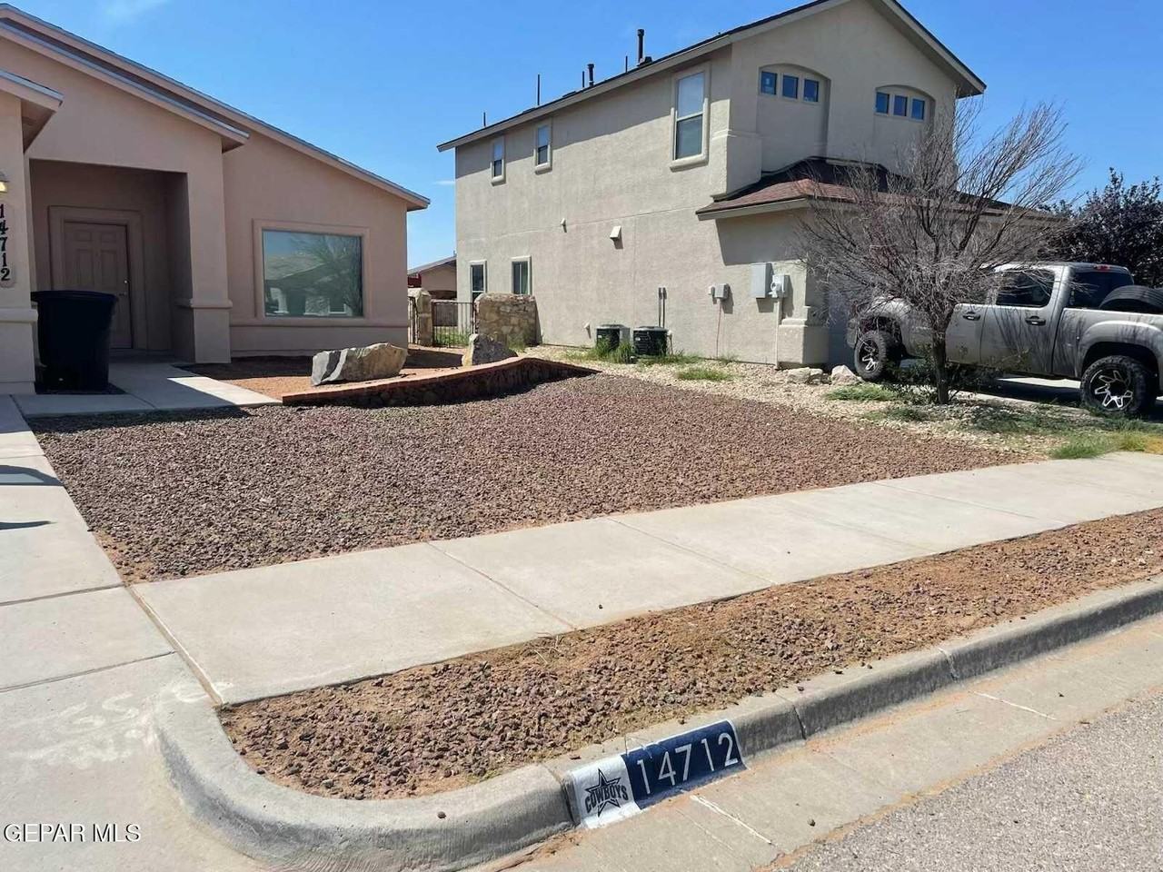 14712 Far View Ct - Photo 3 of 47