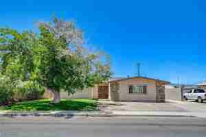 featured image of 2337 N Michael Way