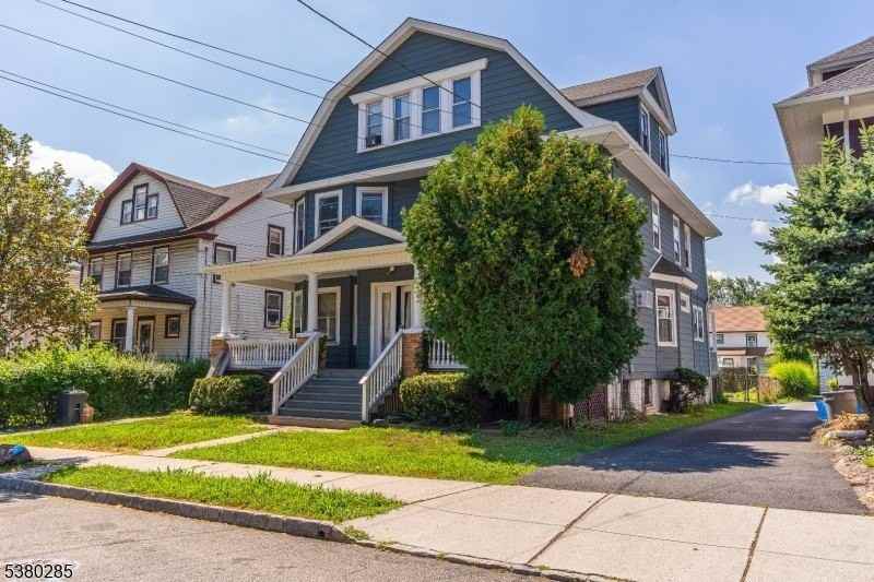 22 Swaine Pl - Photo 4 of 26