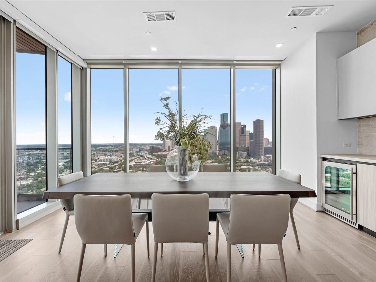 1711 Allen Pkwy #2606