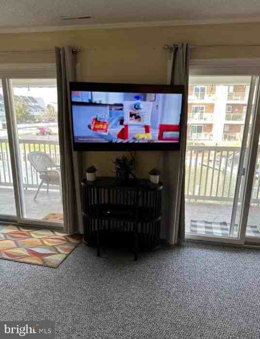 8908 Rusty Anchor Rd - Photo 7 of 15