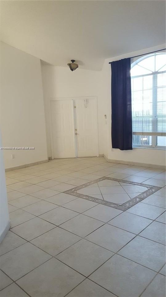 12336 Southwest 144th Terrace - Photo 7 of 10