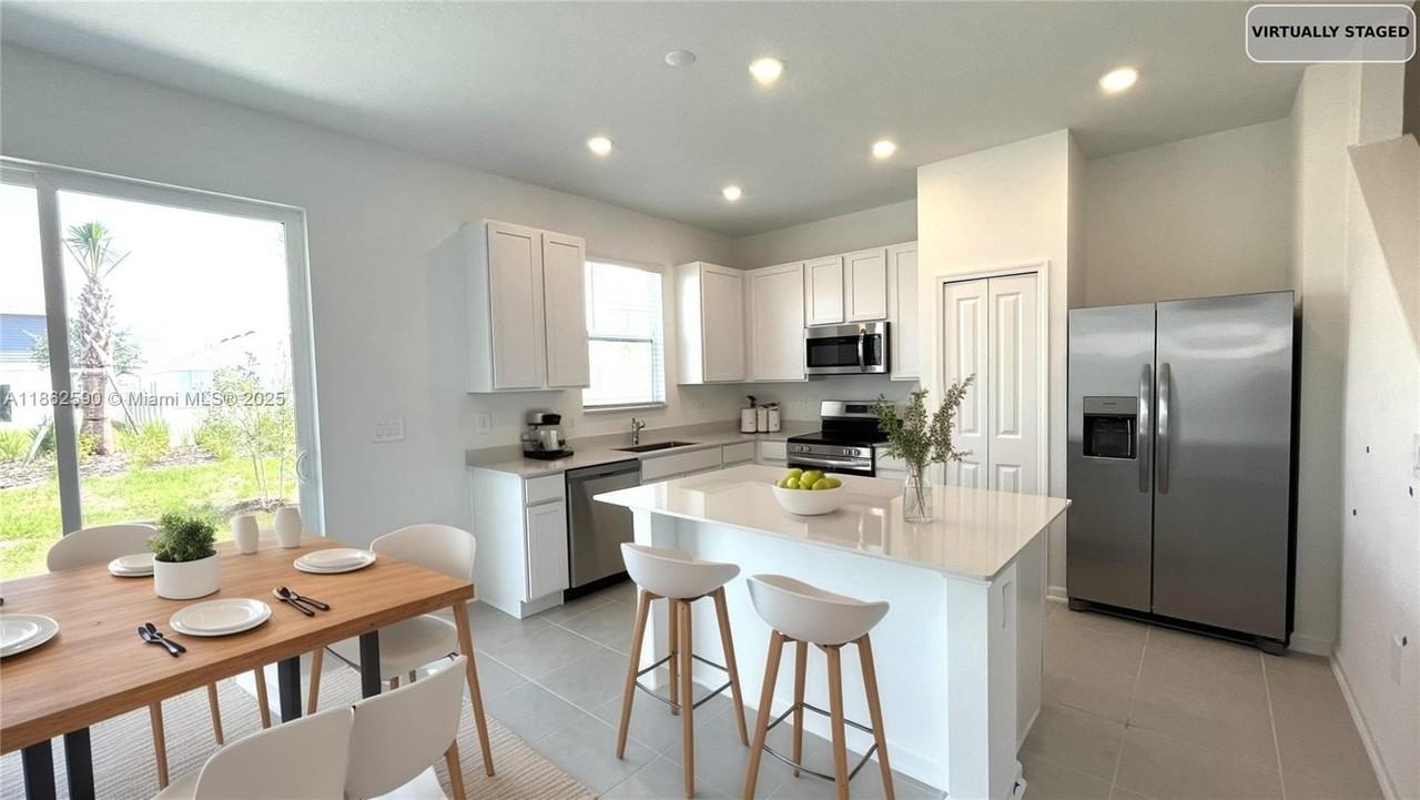 2653 Skyline Loop #2653 - Photo 2 of 19