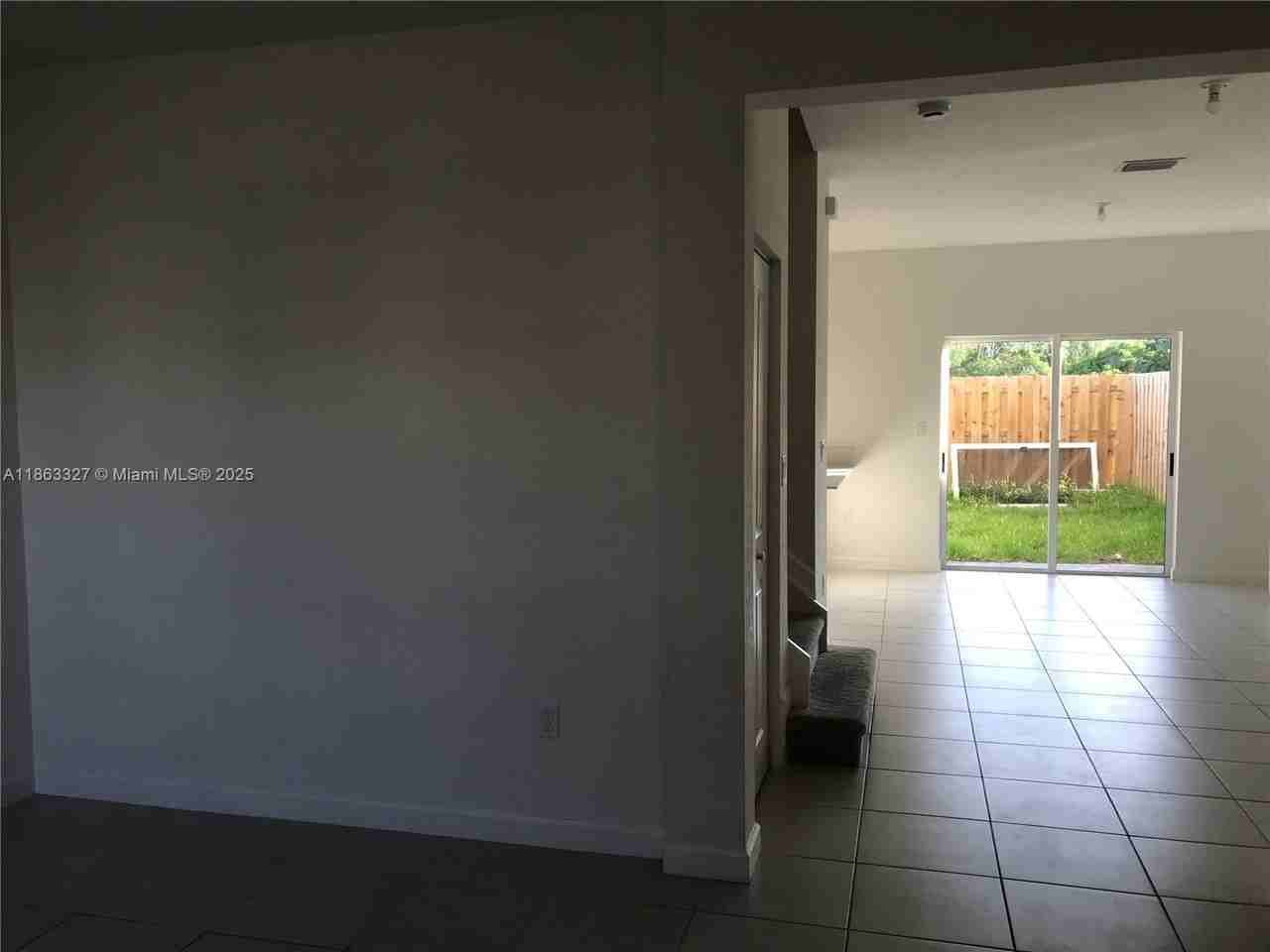 29236 Sw 163rd Ct - Photo 5 of 25