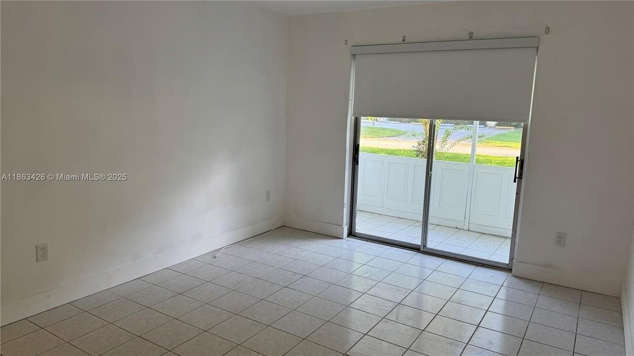 2950 Ne 201st Ter #E102