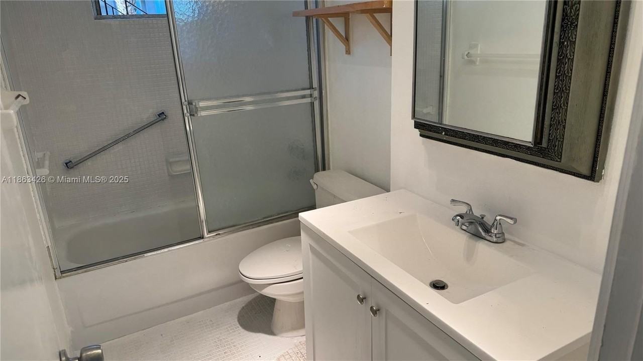 2950 Ne 201st Ter #E102 - Photo 4 of 9