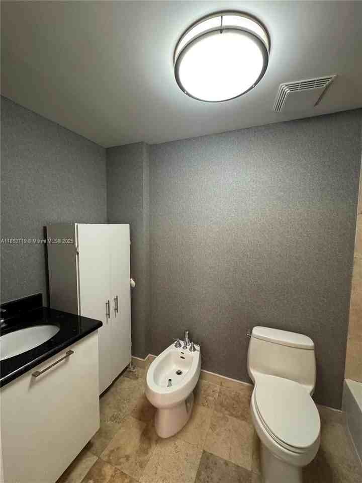 3339 Virginia St #121 - Photo 6 of 12