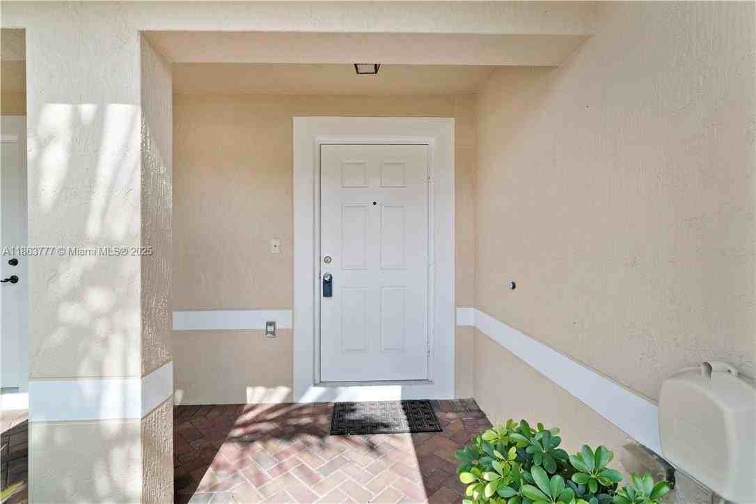 5905 Abbey Road - Photo 7 of 20