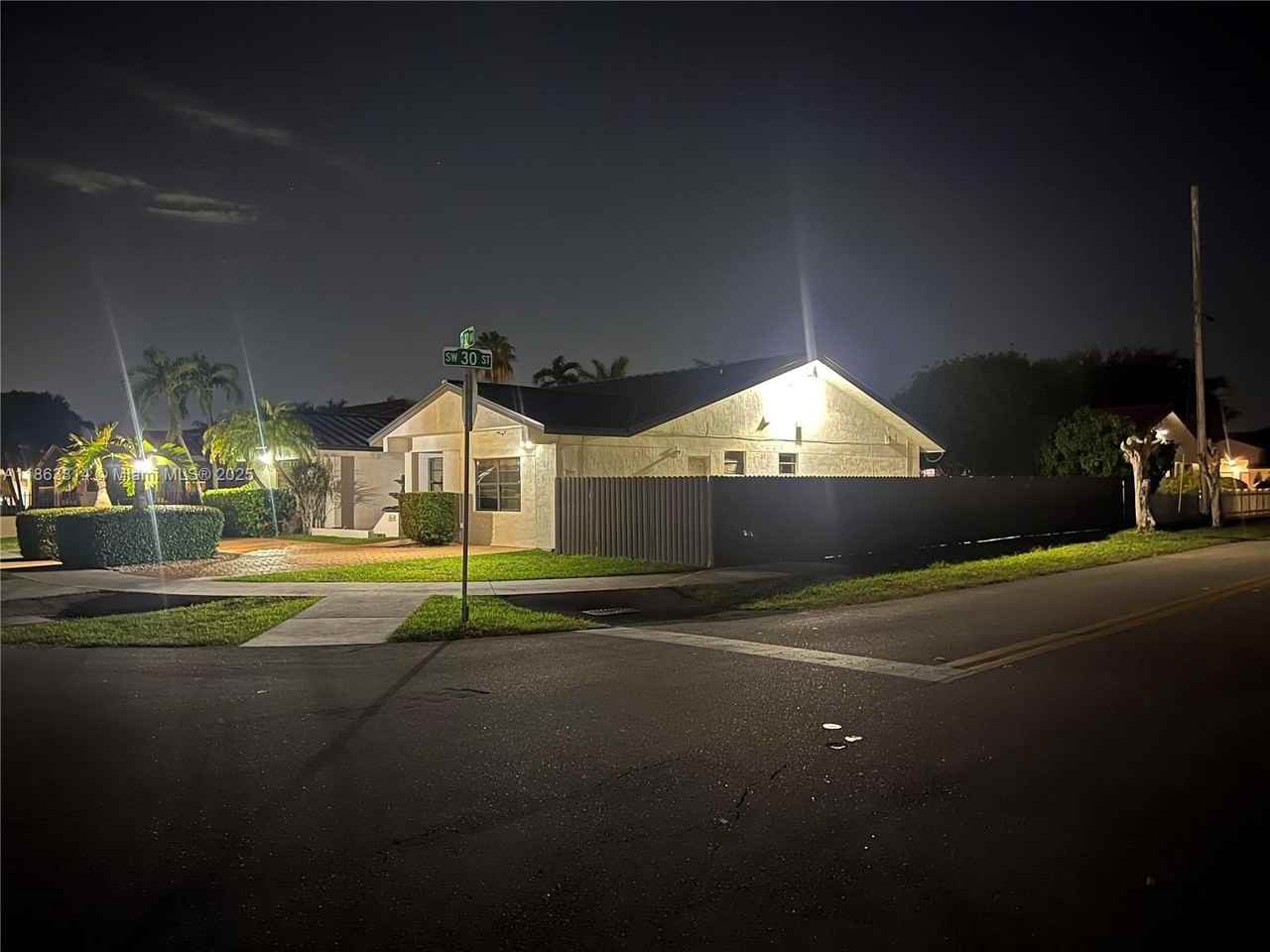 3010 Sw 132nd Ave #0 - Photo 2 of 41