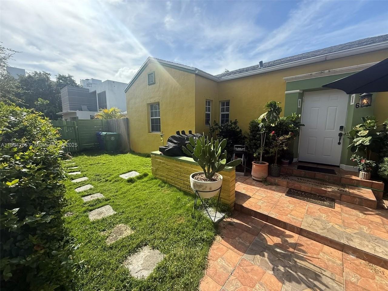 695 Ne 81st St #1 - Photo 2 of 24