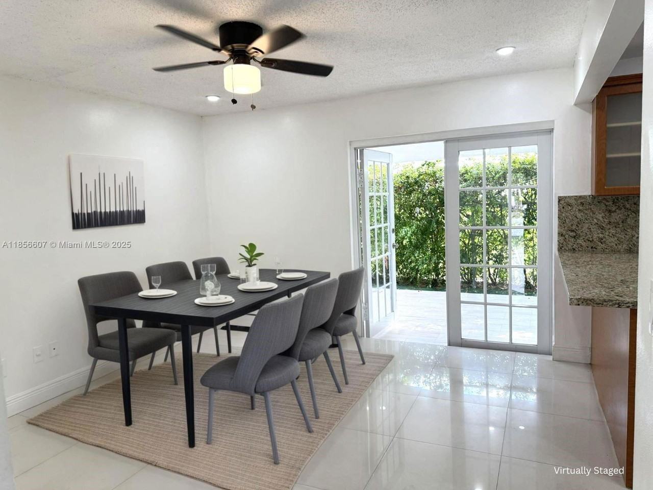 2321 Sw 106th Ct - Photo 2 of 8