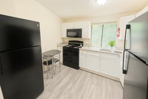 featured image of Knollberry Ln