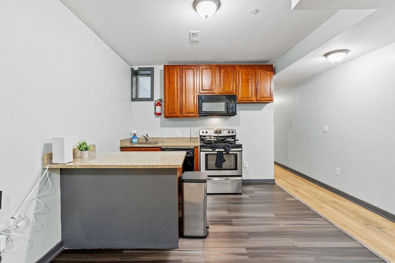 N Gratz St - Photo 4 of 12