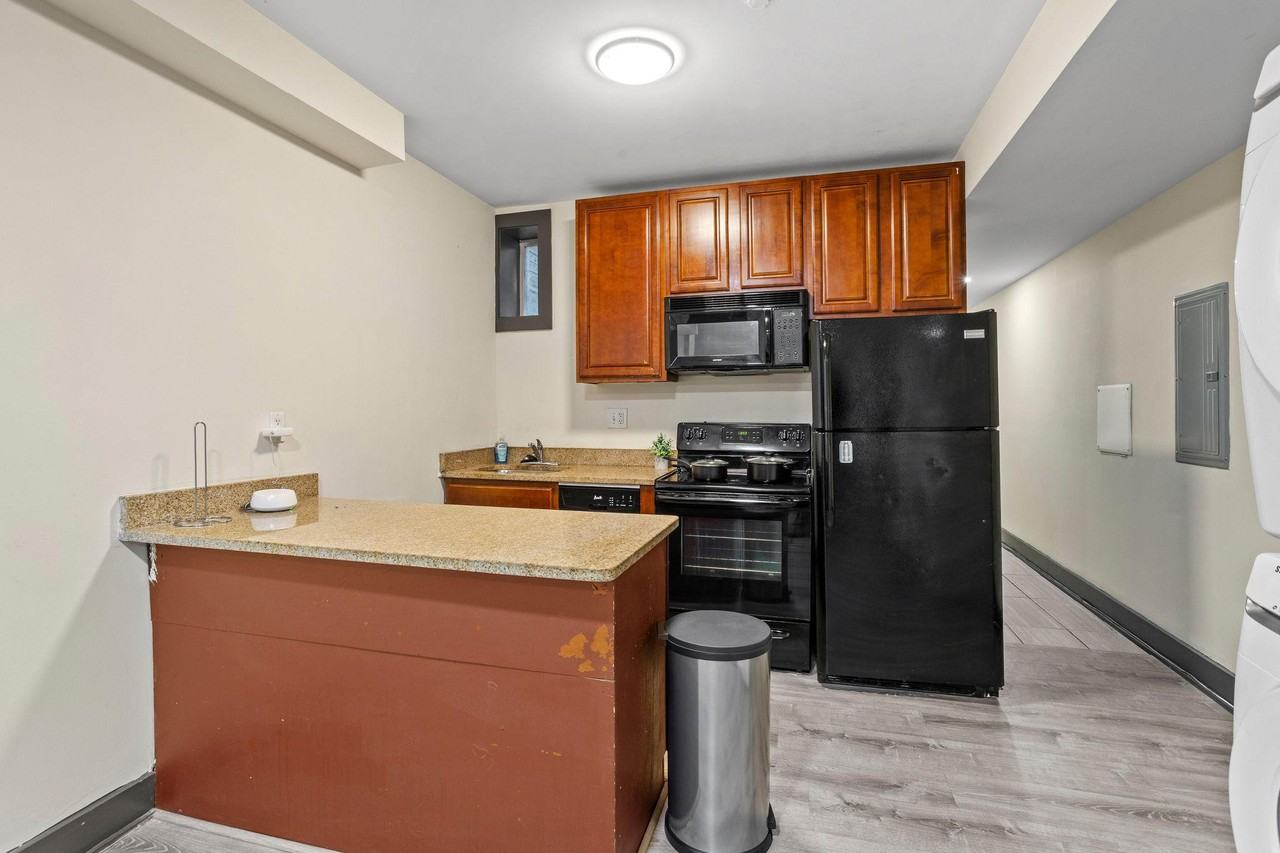 N Bouvier St - Photo 4 of 14