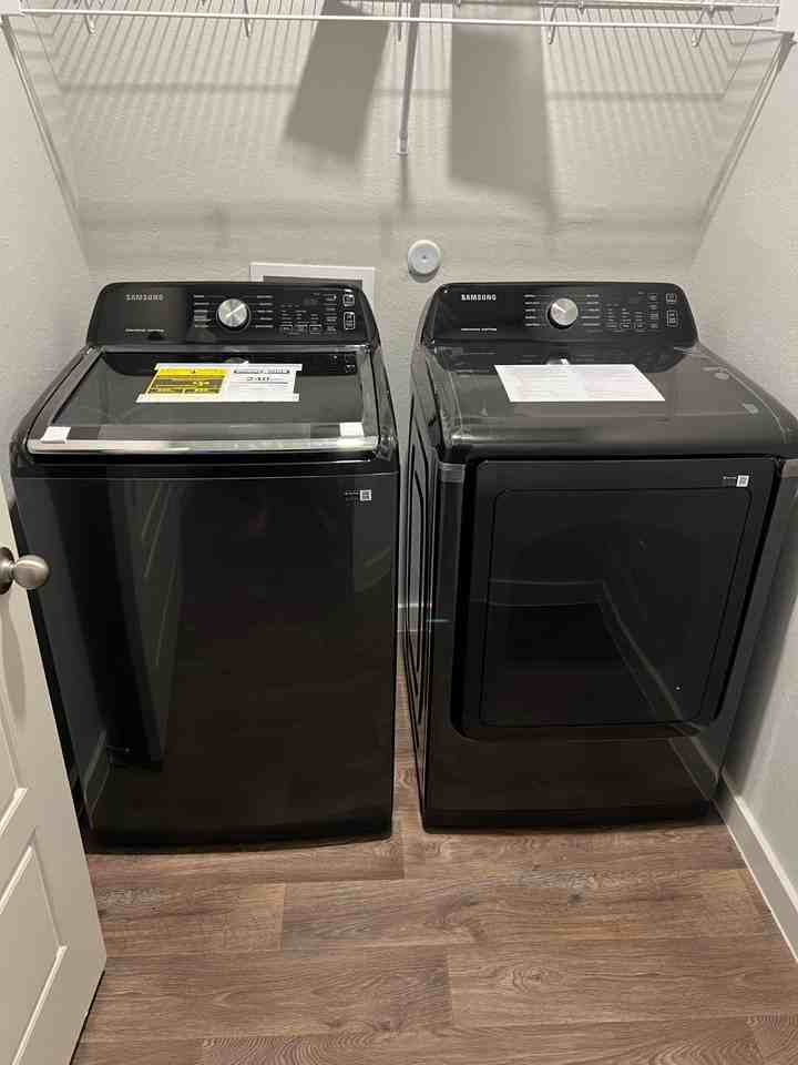 Chevalier Frst - Photo 5 of 9