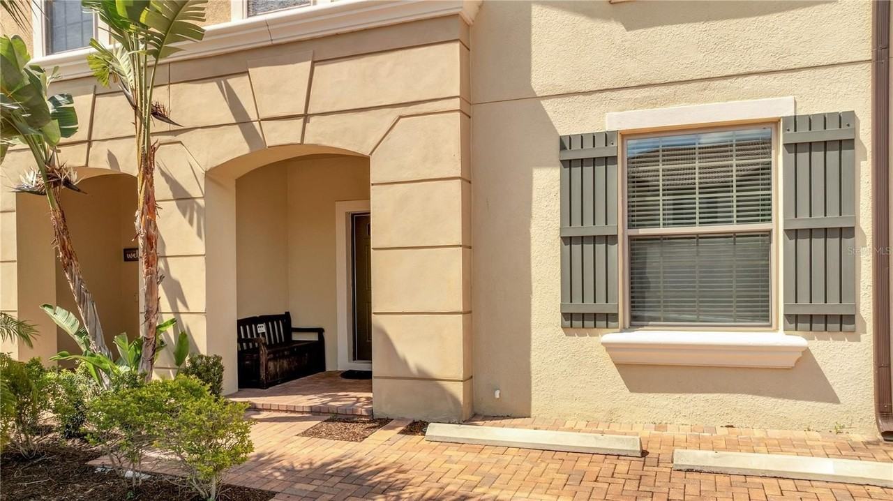 8827 Geneve Court - Photo 3 of 50