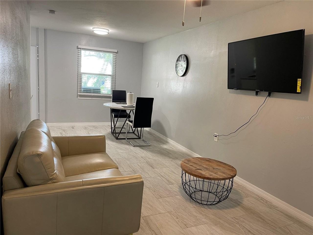 2485 Highland Acres Dr #B - Photo 3 of 25