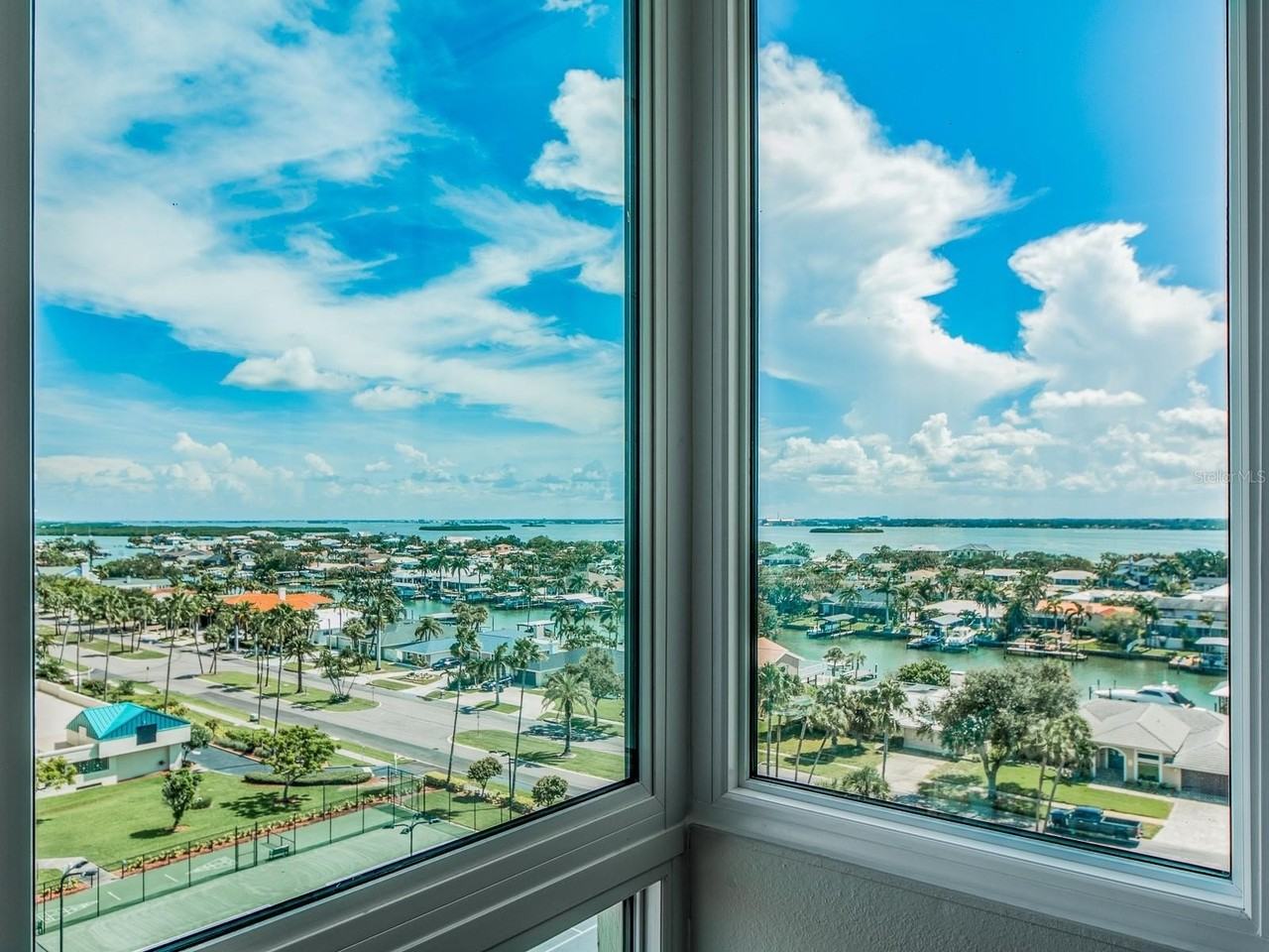 660 Island Way #901 - Photo 7 of 48