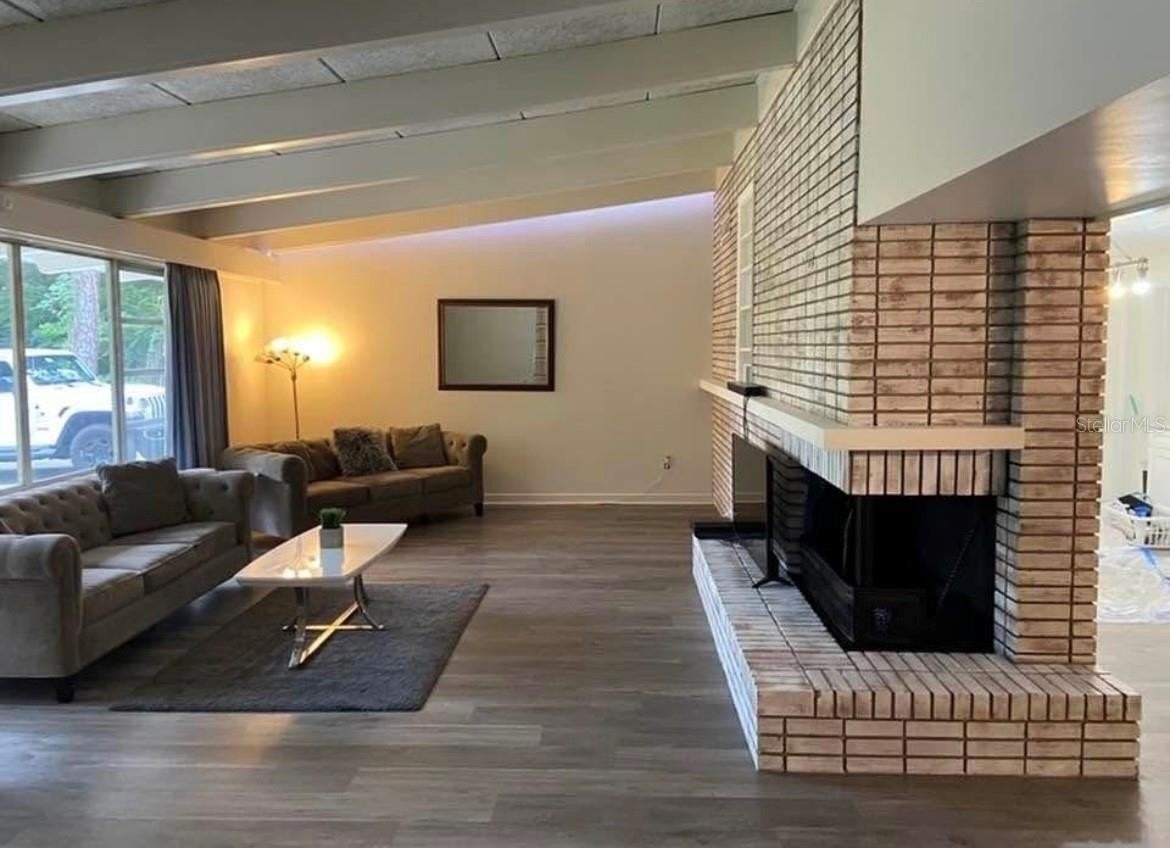 813 Nw 22nd St - Photo 5 of 32