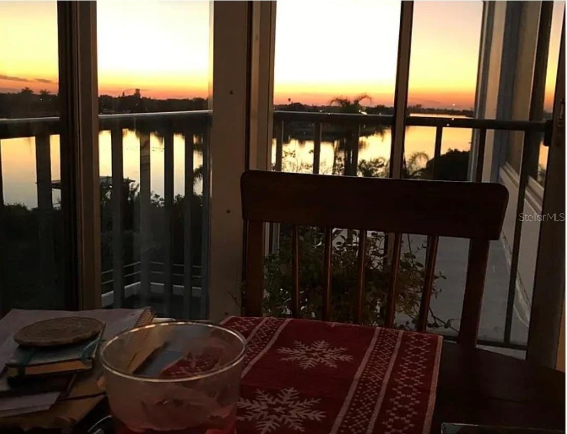 50 Harbor View Ln #23 - Photo 4 of 9