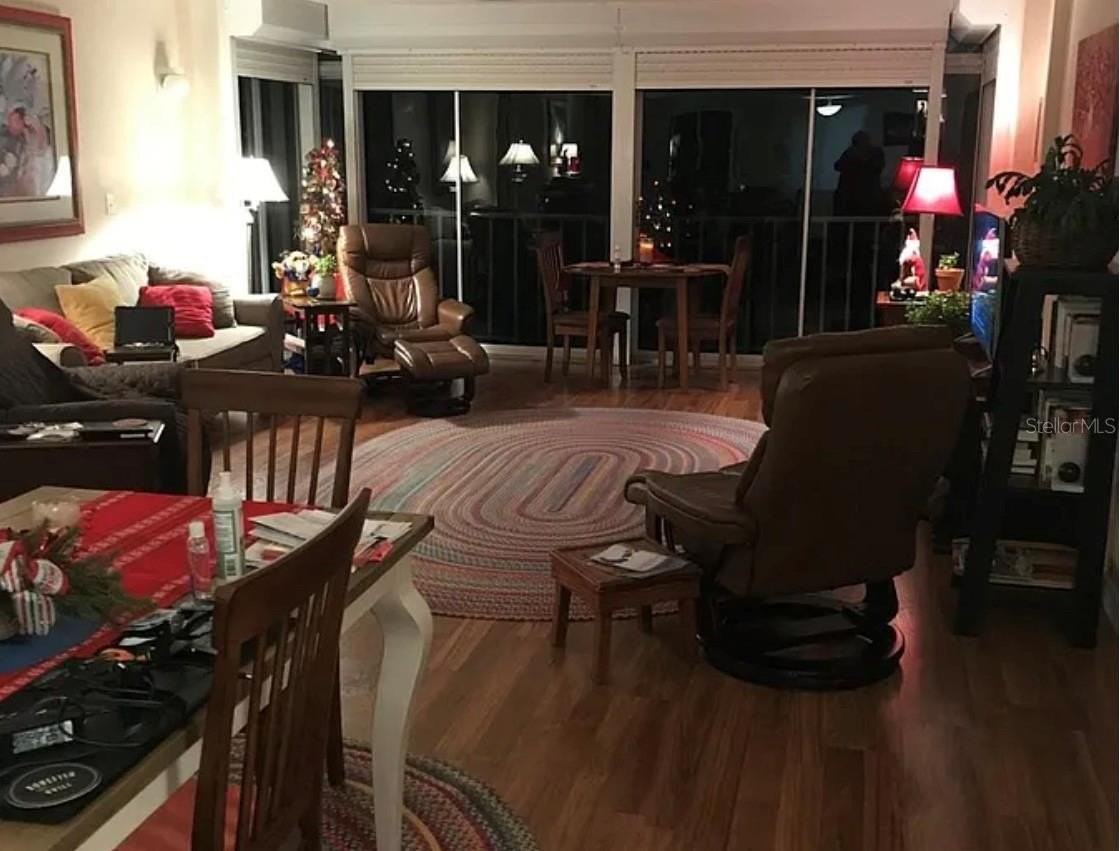 50 Harbor View Ln #23 - Photo 5 of 9