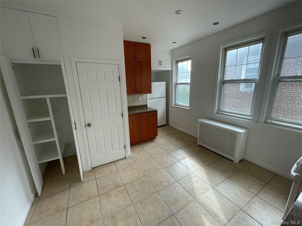 26 Crotty Ave #2 - Photo 4 of 11