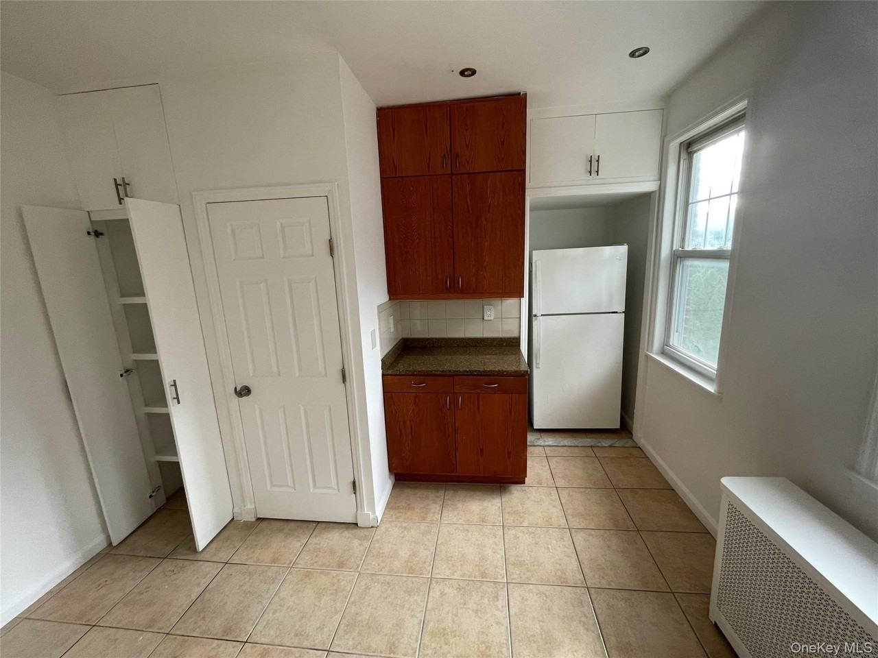 26 Crotty Ave #2 - Photo 5 of 11