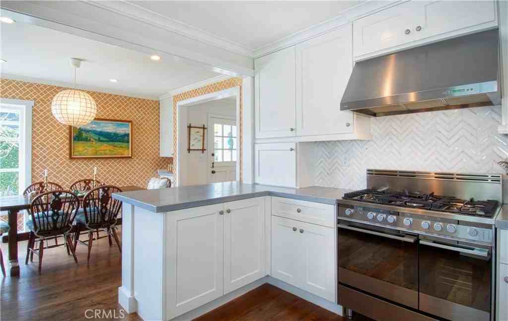 2516 Vista Dr - Photo 5 of 27