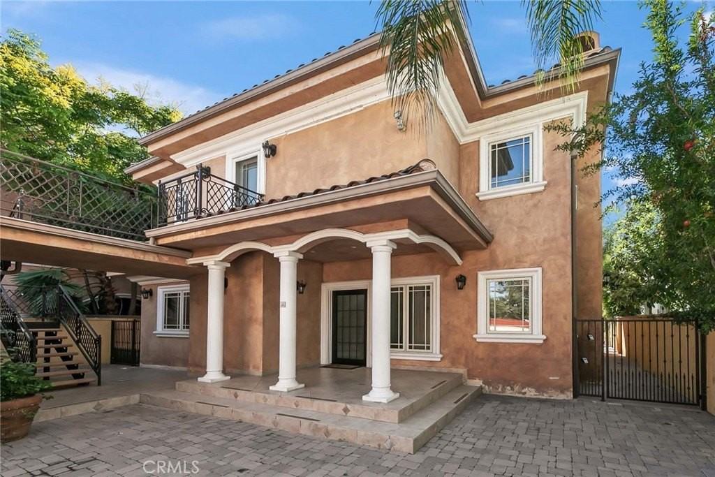 15014 Valleyheart Dr - Photo 3 of 50