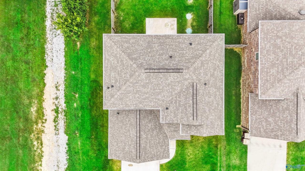 20117 Yarbrough Rd - Photo 6 of 41