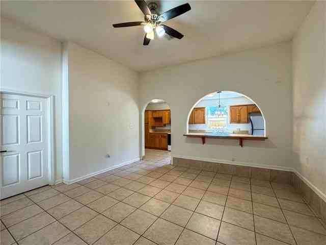 2521 Dreux Ave - Photo 6 of 22